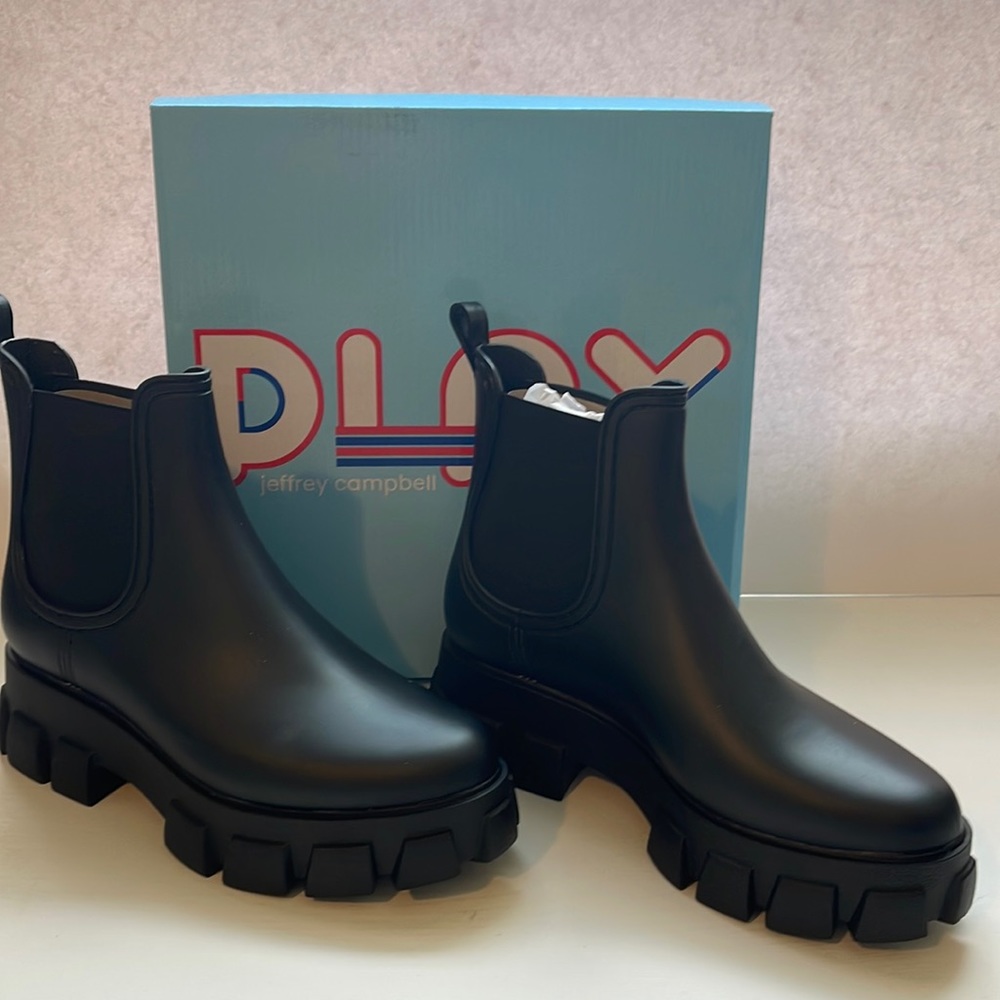 JEFFREY CAMPBELL Platform Lug sole Chelsea Rain Boot - Size 9M - Never worn!